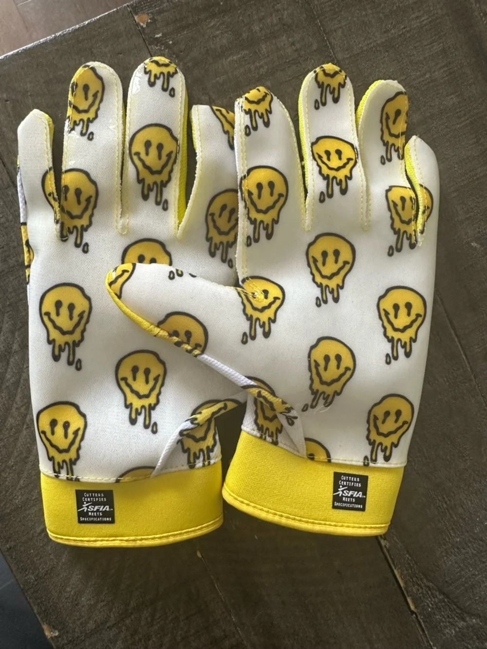 Cutters YOUTH Yellow White Game day receiver Gloves - Melted Smile Design L/XL